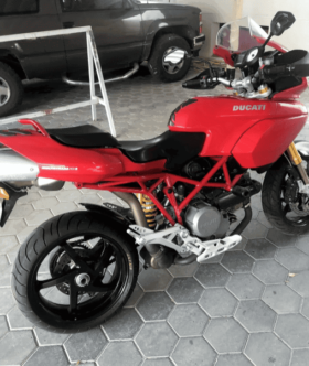 2007 Ducati Monster 696